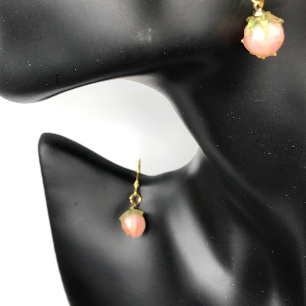 Strawberry Dainty Resin Earrings Gorgeous Strawberries hypoallergenic ear hooks - Picture 7 of 8